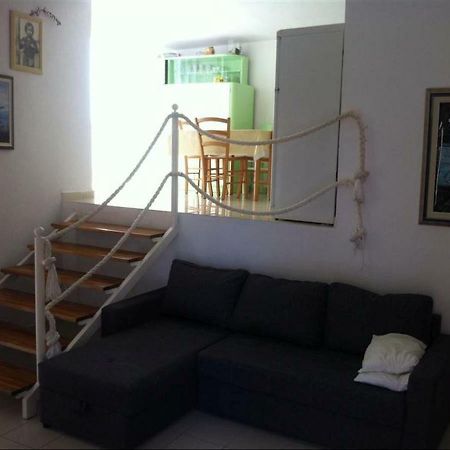 Tutini Dvori Apartamento Primošten Exterior foto