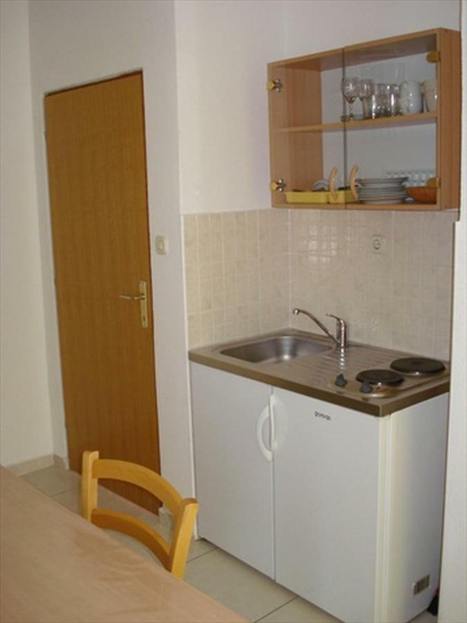 Tutini Dvori Apartamento Primošten Exterior foto